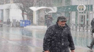 Boluda kar yağışı aralıklarla etkili oluyor