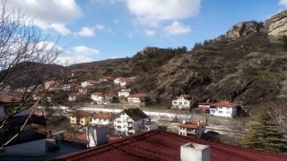 Boluda kaya düşme tehlikesine karşı 7 konut için tahliye kararı