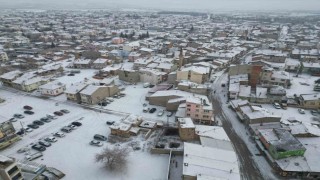 Bolvadin kar yağışı sonrası beyaza büründü