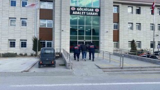 Burdurda kaçakçılık ve uyuşturucu operasyonlarında 5 kişi tutuklandı