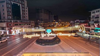 Bursa caddeleri ‘Ramazan için süslendi