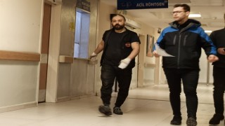 Bursada ellerini makineye kaptıran işçi yaralandı