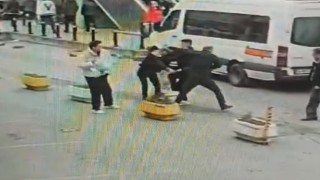 Büyükçekmecede minibüsçülerin yolcu alma kavgası ölümle bitti