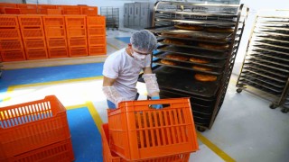 Büyükşehir Halk Ekmek Büfelerinde Ramazan pidesi 15 TL