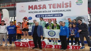 Büyükşehir Masa Tenisi takımı 57 takım arasında üçüncü oldu
