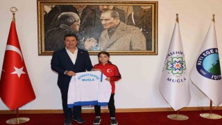 Büyükşehir Sporcusu Masa Tenisinde dünya dördüncülüğüne yükseldi