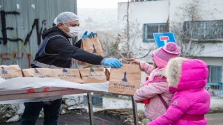 Büyükşehirden miniklere beslenme paketi