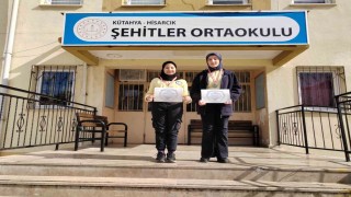 Çanakkale Savaşlarının 110. yıl dönümü şiir ve hikaye dalı il birincileri Hisarcık Şehitler Ortaokulundan