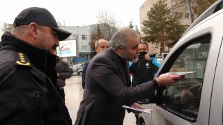 Çankırıda sürücüler bu sefer ambulanslar için durduruldu