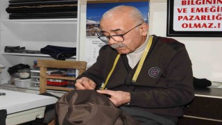 Çocuk yaşta eline aldığı iğne ipliği 56 yıldır bırakmadı