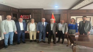 Çorum İş İnsanları Platformu, Kepez Kaymakamı Şahin ile bir araya geldi