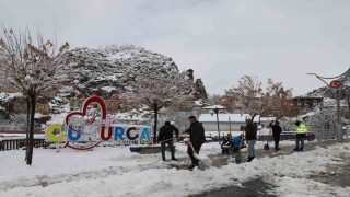 Çukurca Belediyesi Kışla Mücadeleye Devam Ediyor