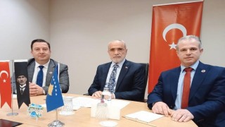 Cumhurbaşkanı Başdanışmanı Topçu, Kosova Demokratik Türk Partisi Genel Başkan Yardımcısı Krasniçi kabul etti