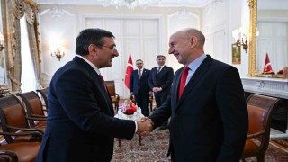 Cumhurbaşkanı Yardımcısı Yılmaz, İngiltere Savunma Bakanı Healey ile görüştü