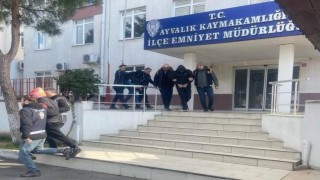 Cunda Adasına dadanan hırsızlık çetesi çökertildi