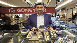 Değerini arttırmaya devam eden altın, 14 Şubatın da vazgeçilmez hediyesi oluyor