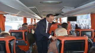 Demirciden AK Parti Manisa İl Kongresine bin kişilik katılım