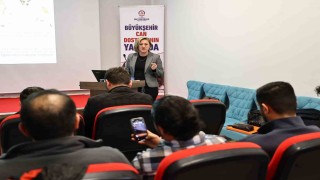 Denizli Büyükşehir ev hayvanı satışı yapanlara eğitim verdi