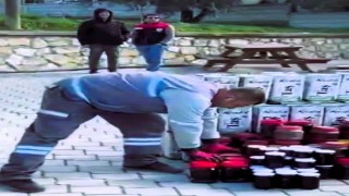 Denizlide sahte 4 bin 500 litre zeytinyağı ile 980 kilo bal imha edildi