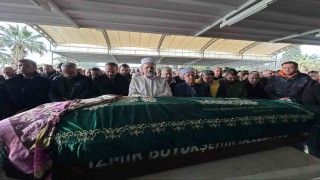 Denizlideki servis kazasında hayatını kaybeden Nisa, İzmirde gözyaşlarıyla son yolculuğuna uğurlandı