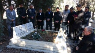 Depremde hayatını kaybeden Milletvekili Yakup Taş mezarı başında anıldı