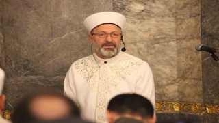 Diyanet İşleri Başkanı Erbaş Konyada ilk teravih namazını kıldırdı