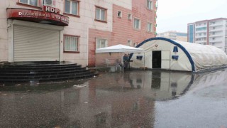 Diyarbakır anneleri soğuk hava şartlarına rağmen evlat nöbetini sürdürüyor