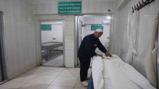 Diyarbakırda depremde günde ortalama 40 cenaze yıkayan gassal konuştu: Manevi bir koku vardı, buna şahit olduk