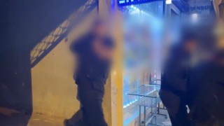Diyarbakırda horoz dövüşü yapılan mekana baskın: 8 gözaltı, 450 bin lira ceza