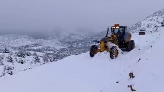 Diyarbakırda kar nedeniyle kapanan 129 kilometrelik yol ulaşıma açıldı