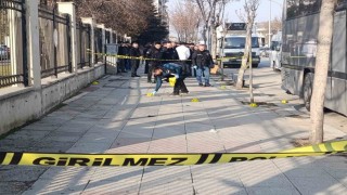 Dolmuşçular arasında silahlı ve bıçaklı kavga: 2 ağır yaralı