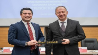 Dönmezden Çakmura anlamlı jest
