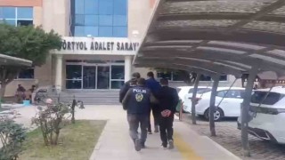 Dörtyolda hapis cezasıyla aranan 2 cezaevi firarisi yakalandı