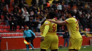 Duckens Nazondan 2 gol