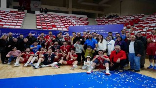 Düzce Belediyesi Spor Akademisi voleybol takımı 1. Ligde