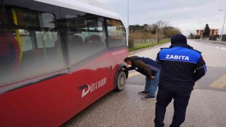 Düzcede halk otobüslerine kış lastiği denetimi