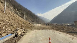 Düzcede heyelan meydana geldi