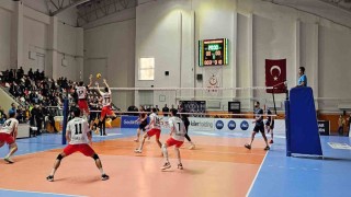Efeler Ligi: TÜRŞAD: 1 - İstanbul Gençlik SK: 3