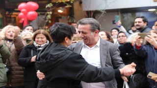 Efelerde şarkılar, sevgililer için söylendi