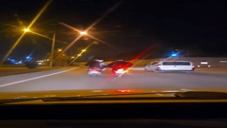 Elazığda motosikletlilerin tehlikeli yolculuğu kamerada
