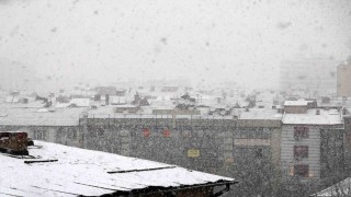 Elazığda yoğun kar yağışı başladı