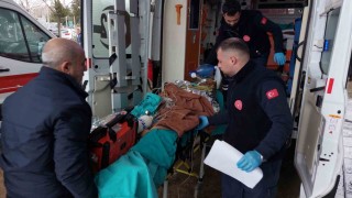 Elektrikli battaniyeden çıkan yangında ağır yaralandı