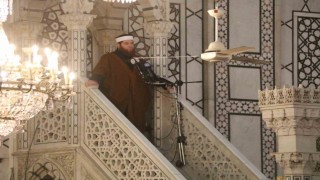 Emevi Camiinde cuma namazı kılındı