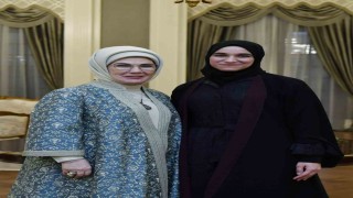 Emine Erdoğan, Suriye Cumhurbaşkanı Şaranın eşi Latife El Durubiyi ağırladı