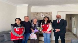Engelli Evde Bakım Hizmetinden faydalanan çeyrek asırdır evli olan çifte ziyaret