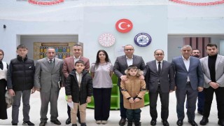 Esenyurt Belediyesi Başkan Vekili Can Aksoydan öğrencilere destek