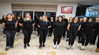 Esenyurt Belediyesi Halk Oyunları Kursuna yoğun ilgi