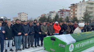 Eski nişanlısı tarafından öldürülen genç kadın toprağa verildi
