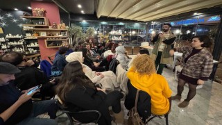 Eski sevgililerden kalan hediyeler açık artırmada satıldı