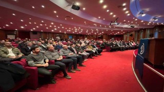 Eskişehirde ‘Türk Dünyasının Dünü, Bugünü ve Yarını konulu konferans ilgi gördü